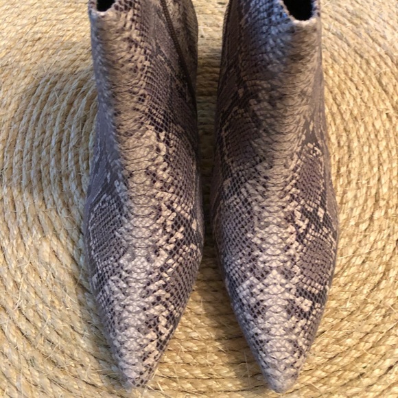 Corso Como Natural Pythonius bootie. Size 10 - Picture 3 of 4